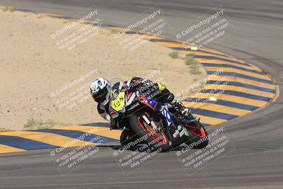 media/Oct-08-2023-CVMA (Sun) [[dbfe88ae3c]]/Race 3 Amateur Supersport Middleweight/